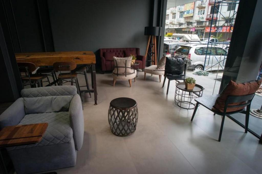 Sook Station Hostel Bangkok Luaran gambar