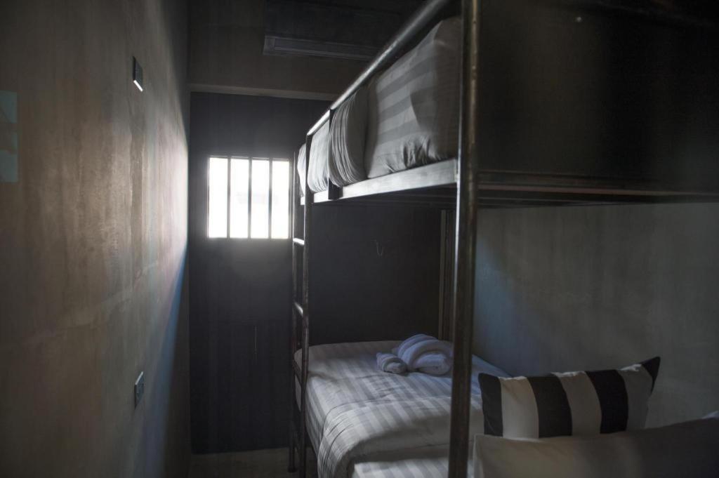 Sook Station Hostel Bangkok Luaran gambar